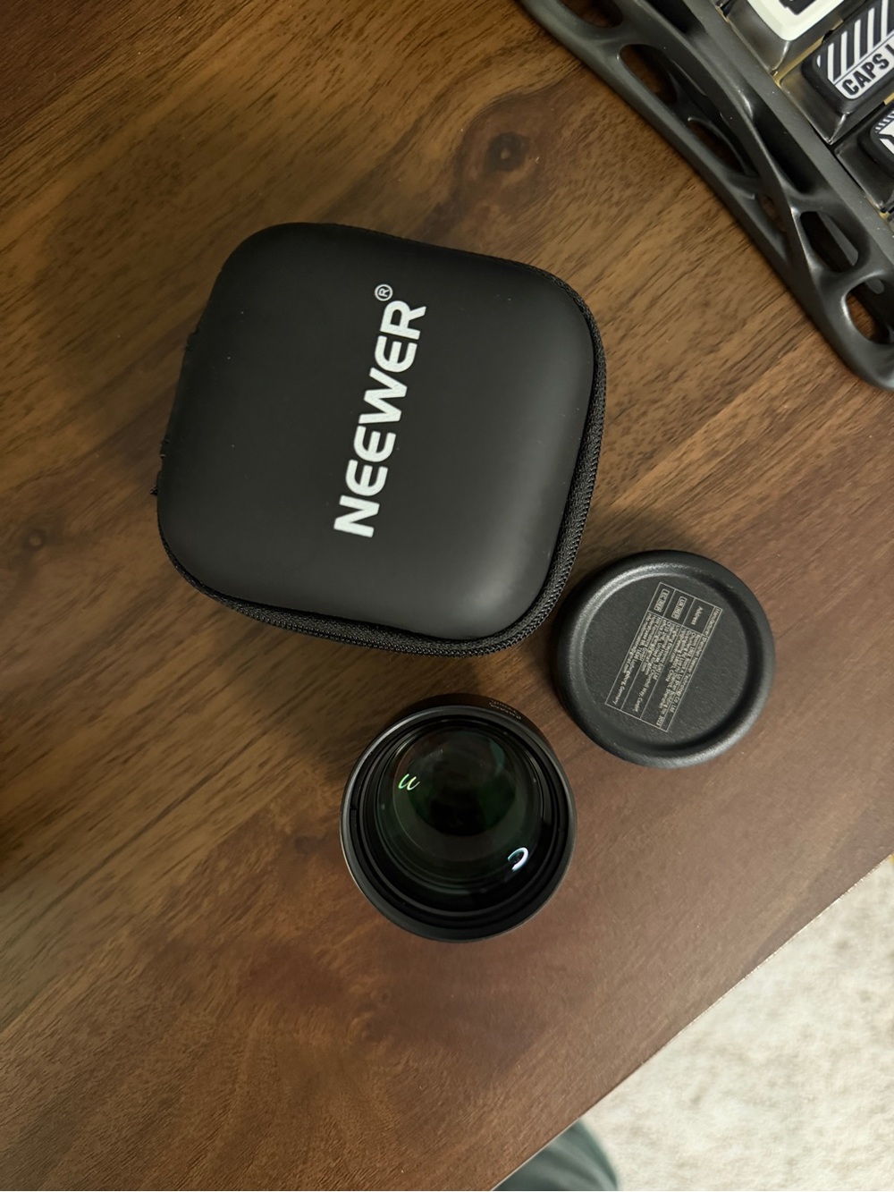 Neewer 105mm Macro Lens (17mm Thread)